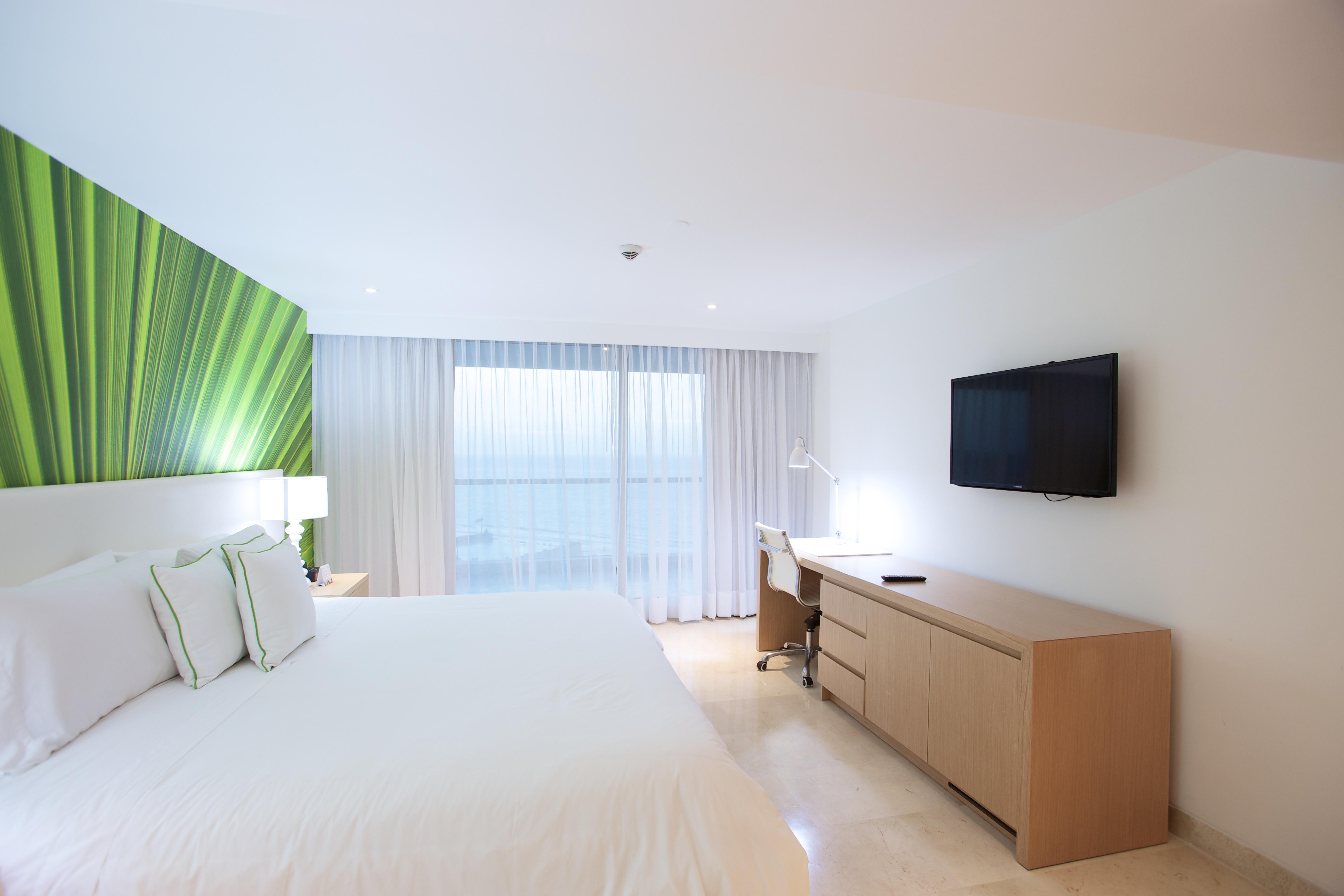 Radisson Ocean Pavillion Hotel